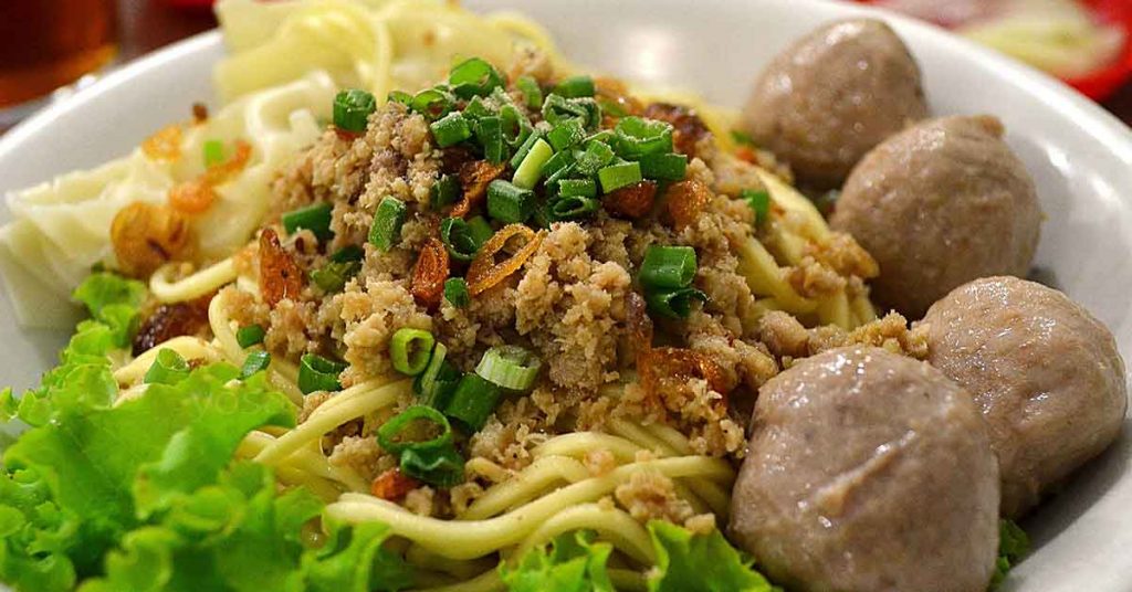 7 Kuliner Indonesia Yang Terkenal Di Dunia | HOCK